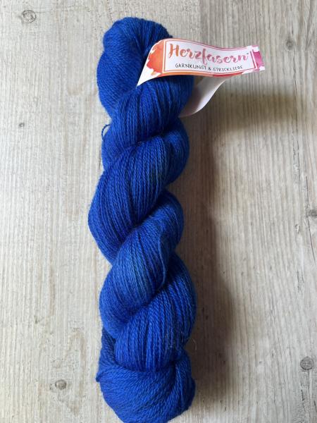 No 33 Royalblau